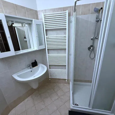 Casa Di Klara With Covered Parking & Terrace Apartament *