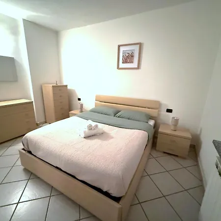 아파트 Casa Di Klara With Covered Parking & Terrace