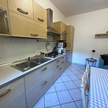 아파트 Casa Di Klara With Covered Parking & Terrace *