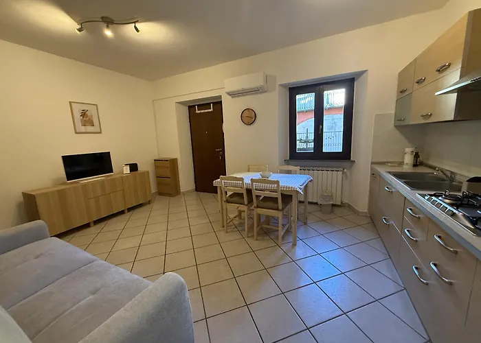 Casa Di Klara With Covered Parking & Terrace Apartament *